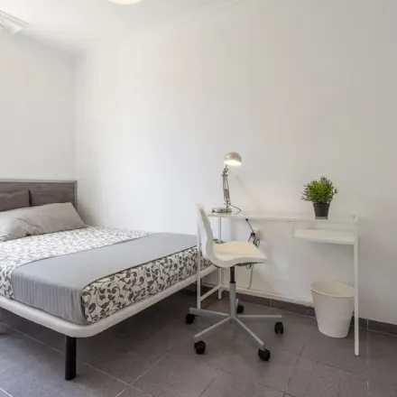 Rent this 1 bed apartment on Carrer del Pintor Dalmau in 1, 46022 Valencia
