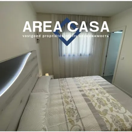 Rent this 3 bed apartment on Burger King in Calle Pacífico, 15A