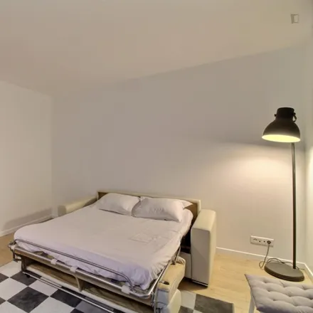 Rent this studio apartment on 40 Rue Guersant in 75017 Paris, France