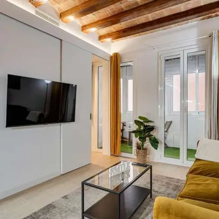 Image 8 - Carrer de Cabanes, 19, 08004 Barcelona, Spain - Apartment for rent