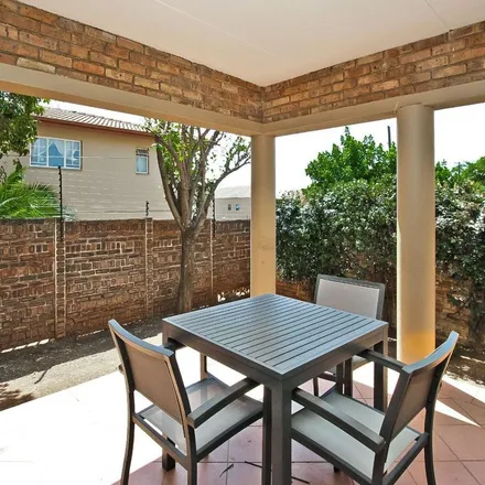 Rent this 2 bed apartment on Wilgeboom Drive in Northwold, Randburg