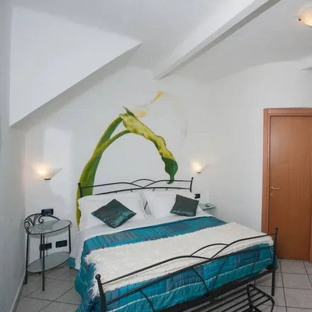 Rent this 2 bed apartment on 19017 Manarola SP