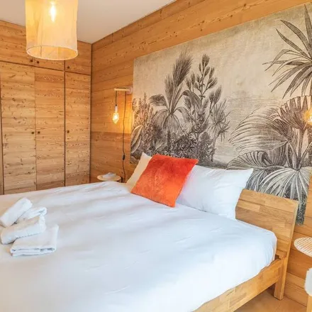 Rent this 2 bed apartment on Altiport de l'Alpe d'Huez in Route du Col de Sarenne, 38750 L'Alpe d'Huez