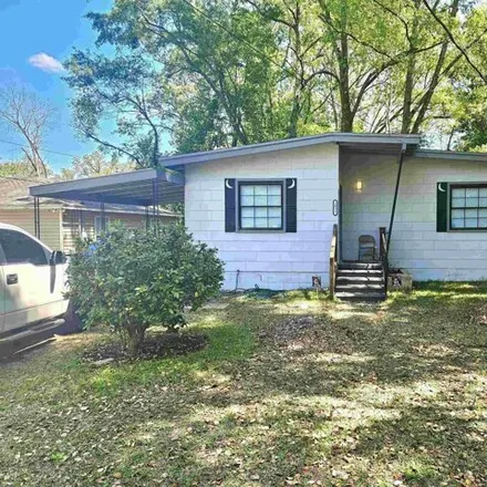 Buy this 2 bed house on 2071 Holmes Street in Tallahassee, FL 32310