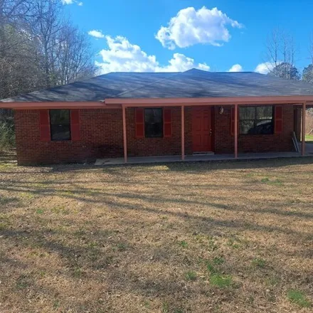 Buy this 3 bed house on 749 Hairston Bend Road in Lowndes County, MS 39702