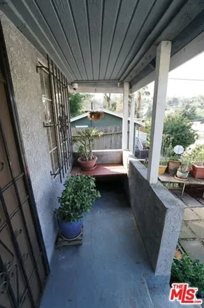 Image 3 - 1916 Whitmore Avenue, Los Angeles, CA 90039, USA - House for sale