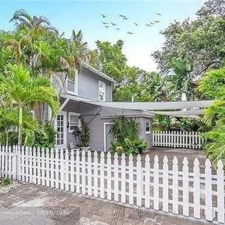 Buy this 3 bed house on 1216 Middle Street in Fort Lauderdale, FL 33312
