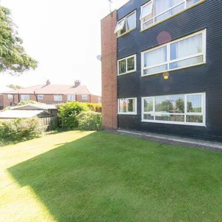 Buy this 2 bed apartment on Airedale Court in Chester Avenue, Poulton-le-Fylde