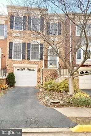 Image 2 - 5115 Woodfield Drive, Centreville, VA 20120, USA - House for rent