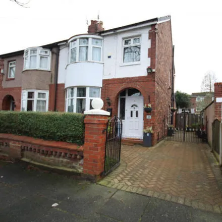 Buy this 3 bed duplex on St Georges Court in St. Georges Court, Stretford