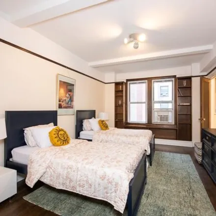 Image 5 - 245 W 107th St Apt 3B, New York, 10025 - Apartment for sale
