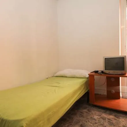 Image 3 - Esmeralda, Calle Cruz, 18002 Granada, Spain - Apartment for rent