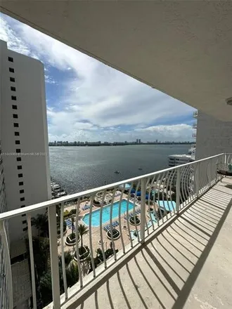 Image 3 - 7601 East Treasure Drive, North Bay Village, Miami-Dade County, FL 33141, USA - Condo for sale