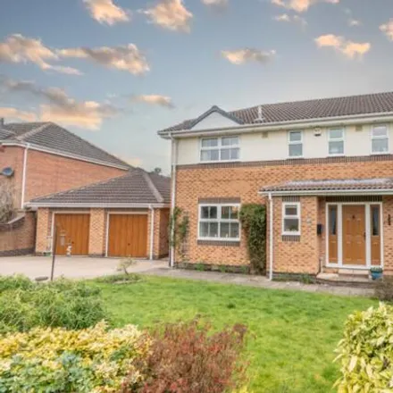Buy this 5 bed house on Acorn Ridge in North East Derbyshire, S42 7HF