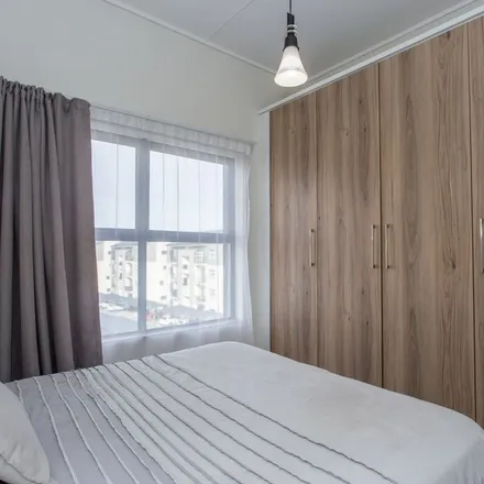 Image 3 - Fredman Drive, Sandown, Sandton, 2031, South Africa - Apartment for rent