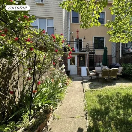 Rent this 1 bed house on 91 N Henry St in Brooklyn, New York
