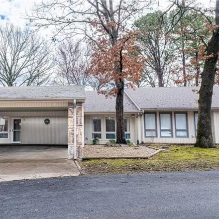 Rent this 3 bed house on 17 Mellor Lane in Bella Vista, AR 72715