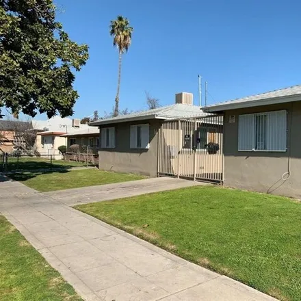Image 1 - 422 North Glenn Avenue, Fresno, CA 93701, USA - House for sale