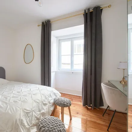 Rent this 8 bed room on Faz Gustos in Rua Nova da Trindade 11k, 1200-156 Lisbon