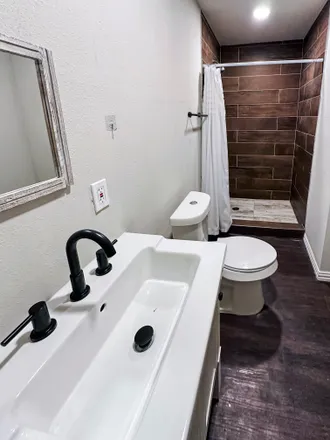Image 4 - Dallas, TX, US - Room for rent