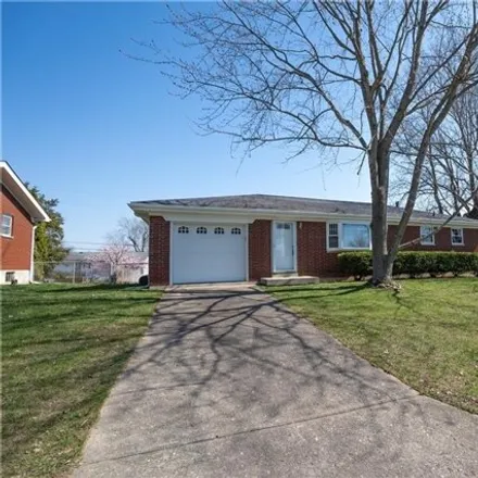 Buy this 3 bed house on 722 Carolina Avenue in Sellersburg, Clark County