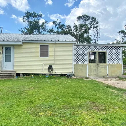 Buy this 2 bed house on 327 Allen Street in Houma, LA 70363