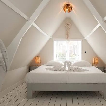 Rent this 2 bed apartment on 2042 GC Zandvoort