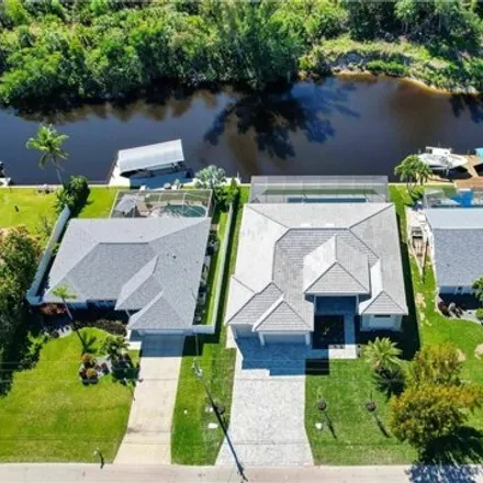 Image 3 - 2160 Coral Point Drive, Cape Coral, FL 33990, USA - House for sale