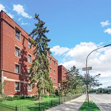 Buy this 1 bed house on 7855-7859 South South Shore Drive in Chicago, IL 60649
