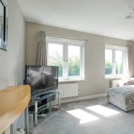 Image 2 - Yeomans Close, Astwood Bank, B96 6ET, United Kingdom - Townhouse for sale