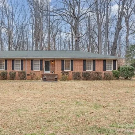 Buy this 4 bed house on 3242 Kingsfield Road in Kimberly Woods, York County
