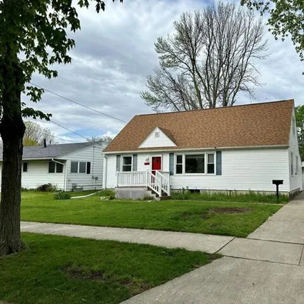 Buy this 4 bed house on 1048 North 26th Street in Fort Dodge, IA 50501