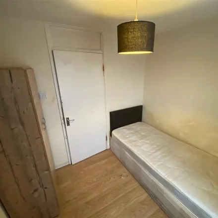 Rent this 1 bed room on unnamed road in London, E5 0TF