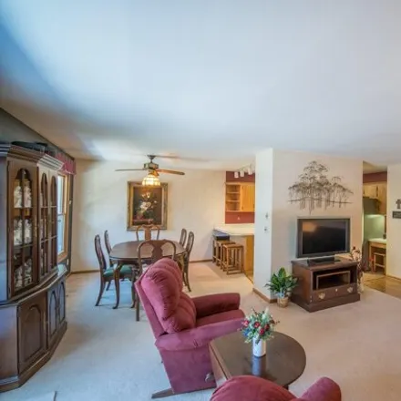 Image 8 - 2030 Hilltop Drive, West Bend, WI 53095, USA - Condo for sale