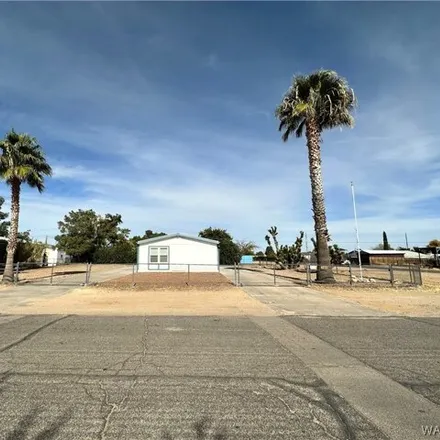 Buy this studio apartment on 2227 Northfield Avenue in Mohave County, AZ 86409