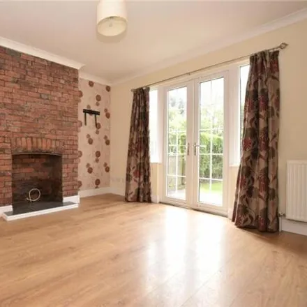 Image 3 - Whinfield, Leeds, LS16 7NX, United Kingdom - Duplex for rent