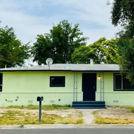 Buy this 3 bed house on 415 Scott Street in Hanford, CA 93230
