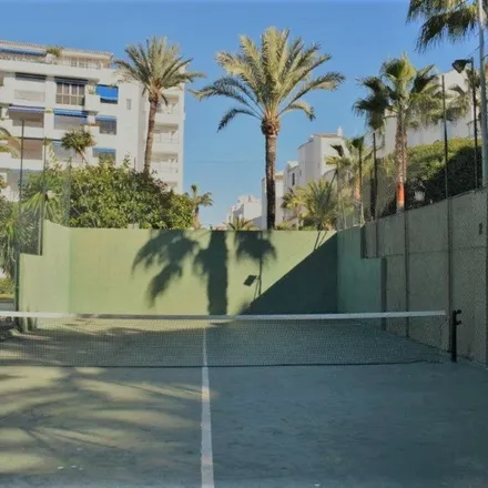 Image 3 - Solo Qui, Calle de la Ribera, 29660 Marbella, Spain - Apartment for rent