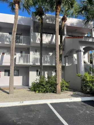 Image 1 - 401 West 49th Street, Palm Springs, Hialeah, FL 33012, USA - Condo for rent