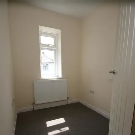 Image 3 - Maurice Avenue, Brighouse, HD6 2JU, United Kingdom - Duplex for rent