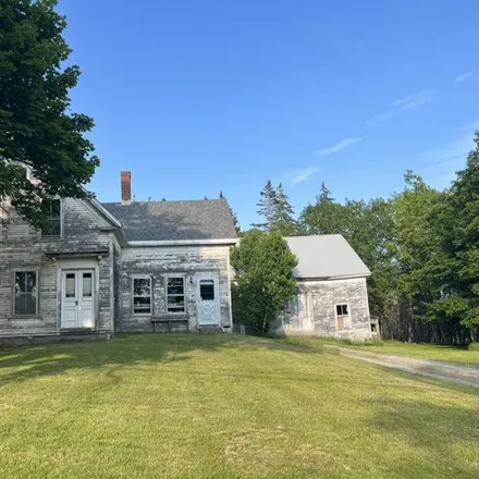 Buy this 3 bed house on 226 North Main Street in Stonington, ME 04681