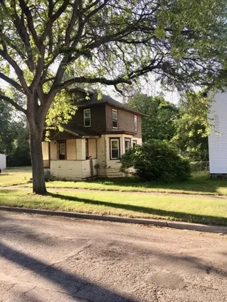 Buy this 2 bed house on 174 East Robinson Street in Jackson, MI 49203