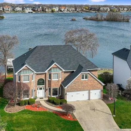 Buy this 5 bed house on 13227 Lakepoint Drive in Plainfield, IL 60585