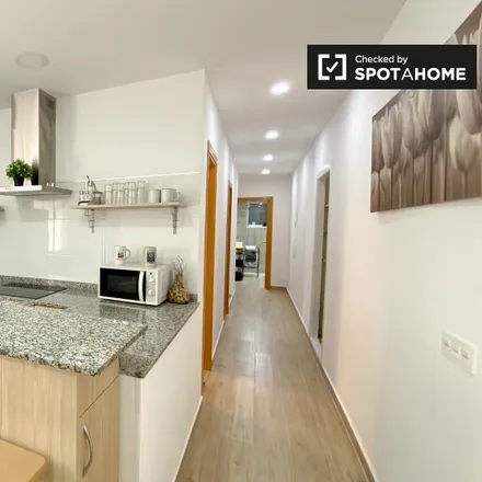 Rent this 3 bed apartment on Avinguda de la Malva-rosa in 132, 46011 Valencia