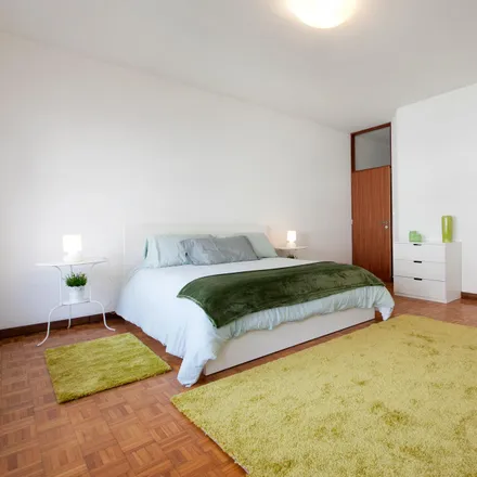 Rent this 1 bed apartment on 10 em São Domingos in Largo de São Domingos, 4050-420 Porto