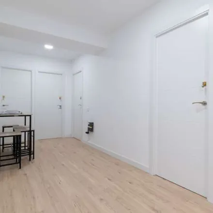 Rent this 4 bed apartment on Calle del Laurel in 10, 28005 Madrid
