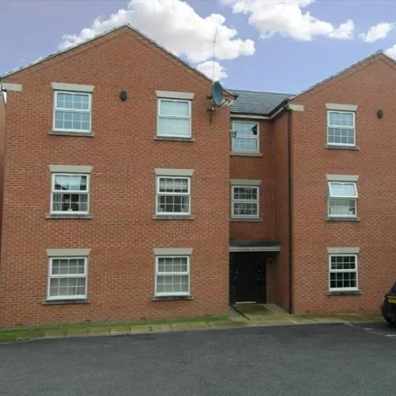 Rent this 2 bed apartment on Vienna Court in Churwell, LS27 7GN
