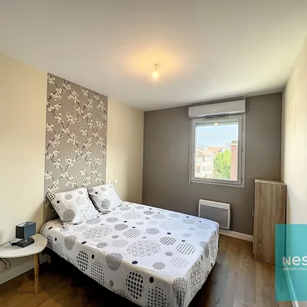Rent this 3 bed apartment on 40 Avenue de Toulouse in 31320 Castanet-Tolosan, France