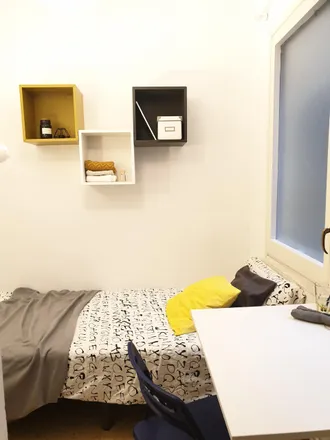 Rent this 4 bed room on Gran Via de les Corts Catalanes in 298, 08001 Barcelona