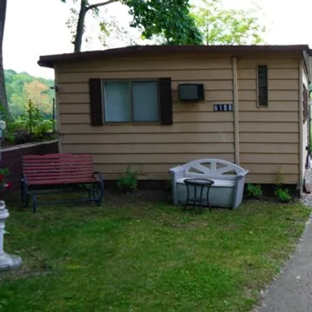 Buy this 2 bed house on 6108 Keeney Rd in Six Lakes, Michigan